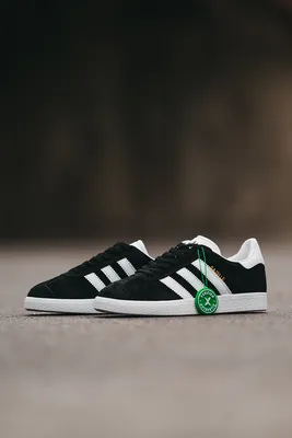 Крутые мужские кроссовки Adidas Gazelle. Молодежная обувь для парней Адидас  Газель. (ID#1932762291), цена: 2210 ₴, купить на Prom.ua