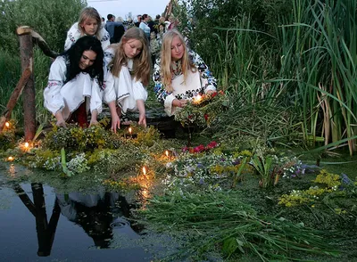 https://www.maam.ru/detskijsad/scenarii-narodnogo-prazdnika-ivan-kupala-starshaja-grupa-479344.html