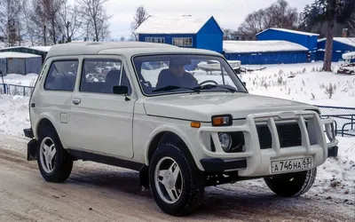 АвтоВАЗ передал новую Lada Niva Sport со 122-сильным мотором 1,8 первому  владельцу. Кто он?