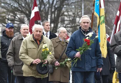 толпа стариков и людей среднего возраста, картинка евреев, еврей, евреи фон  картинки и Фото для бесплатной загрузки