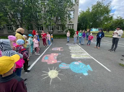 Маленьких жителей Южного Урала приглашают создать рисунки на асфальте