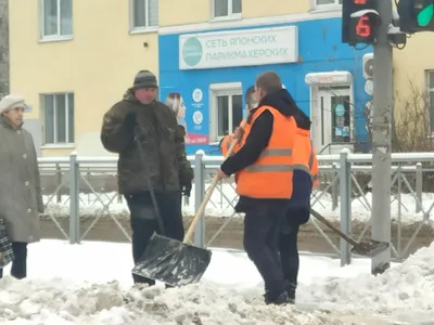 Прикольные картинки уборки снега (62 фото)