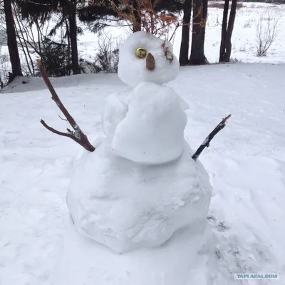 Криповый, смешной снеговик, улыбка до…» — создано в Шедевруме